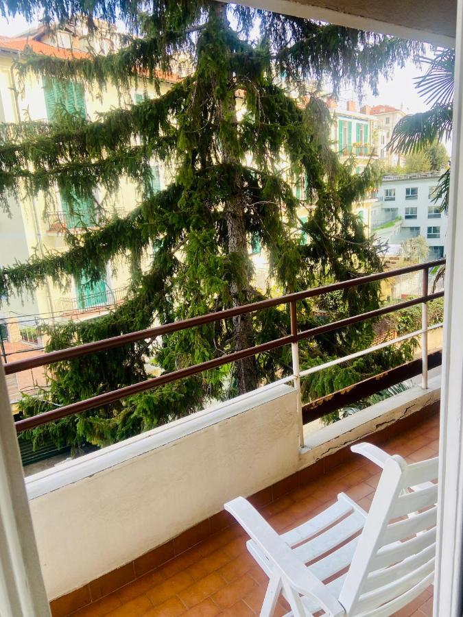 Appartamento Nel Parco Sanremo Luaran gambar